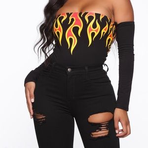 Fashion Nova Off the shoulder bodysuit - Small